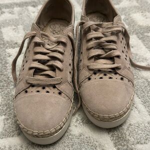 Vince Camuto Sneakers Size 7